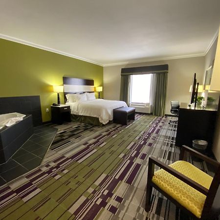 Hampton Inn By Hilton Leesville Fort Johnson Exteriér fotografie